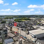 Heart Of City Centre Stunning View