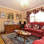 Shanlin House Bed And Breakfast