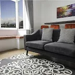Executive Harbour Suites A