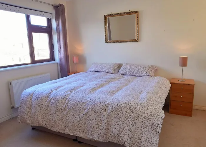 Budget Accommodation - Knocknacarra, Galway