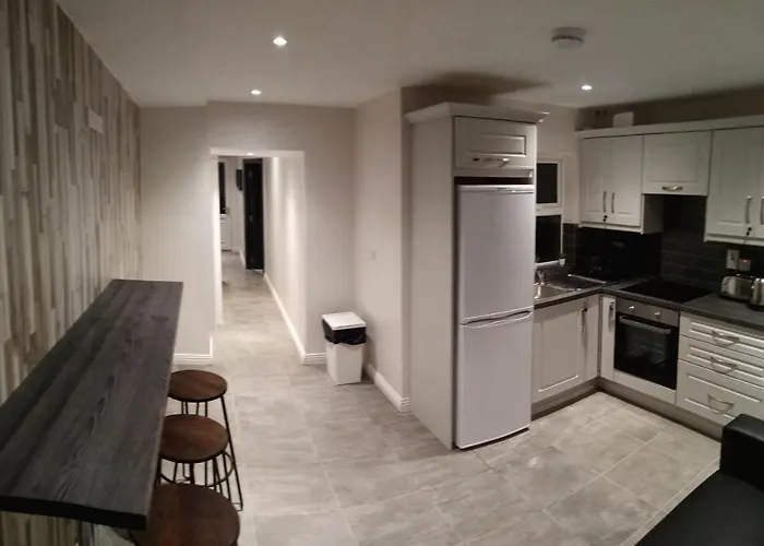 Large Townhouse In The Heart Of Galway No 12
