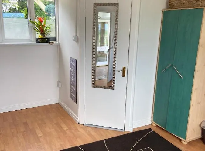 Attractive Cosy One Bedroom Ocean View On Galway Bay