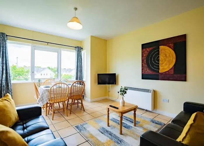 68 - Spacious & Budget Friendly By Shortstays