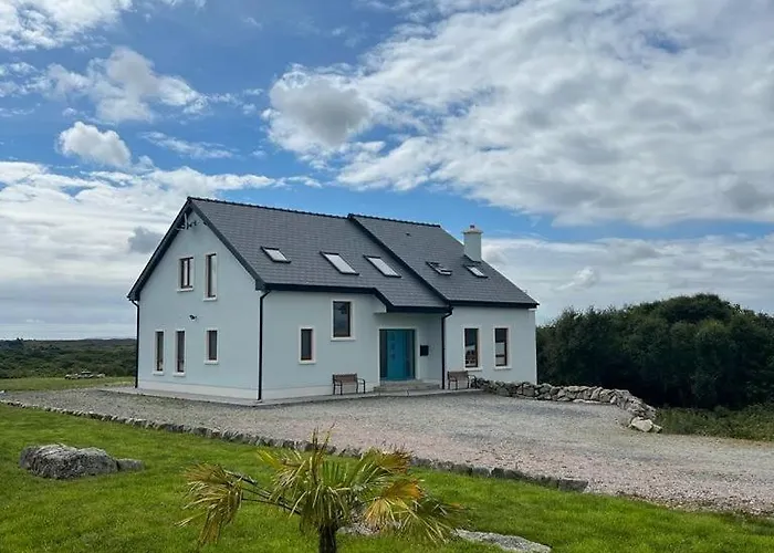 Unique Home With Outdoor Sauna In Connemara