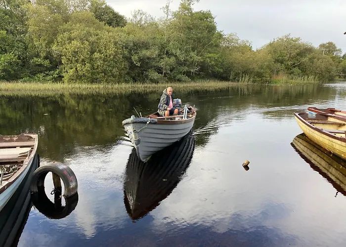 Golfing, Walking, Fishing Rest - Sleeps 8