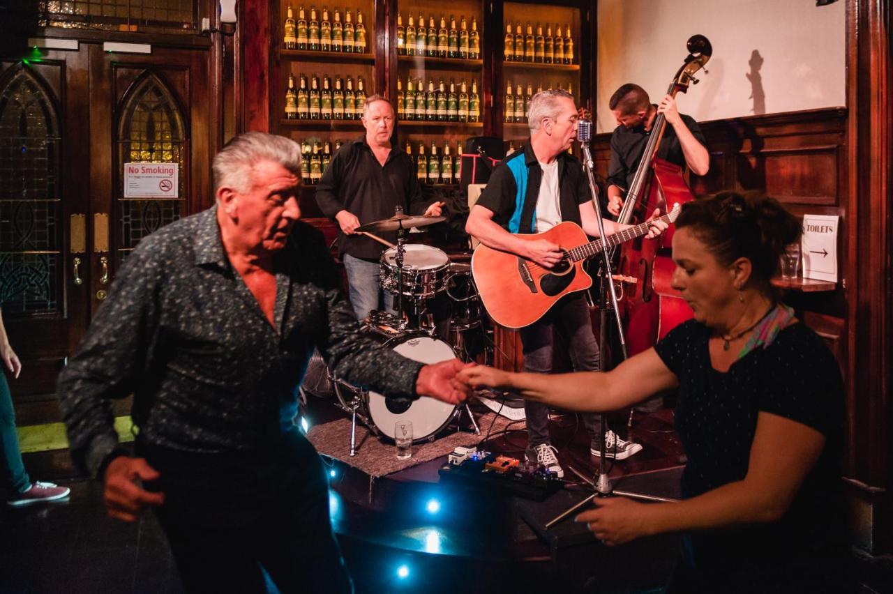 Thirteen On The Green - Eyre Square Hotel 3*