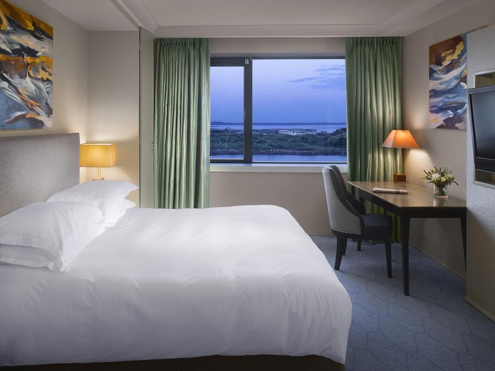 Hotel The Galmont & Galway