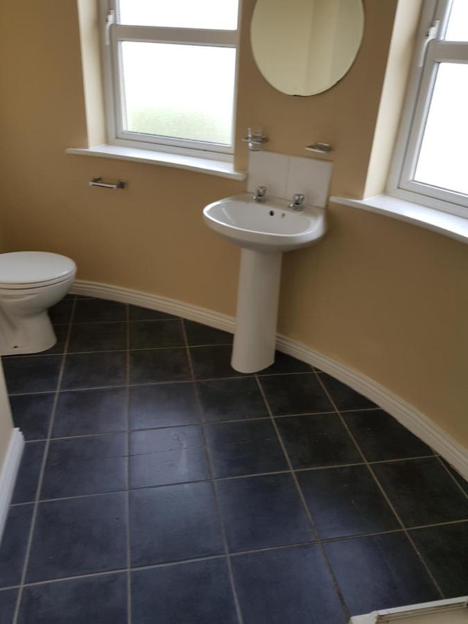 Spacious House In Castlegar