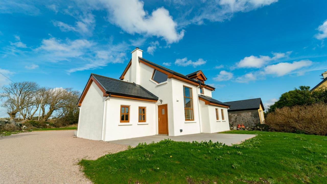 Holiday home Stylish, Spacious Sea View House