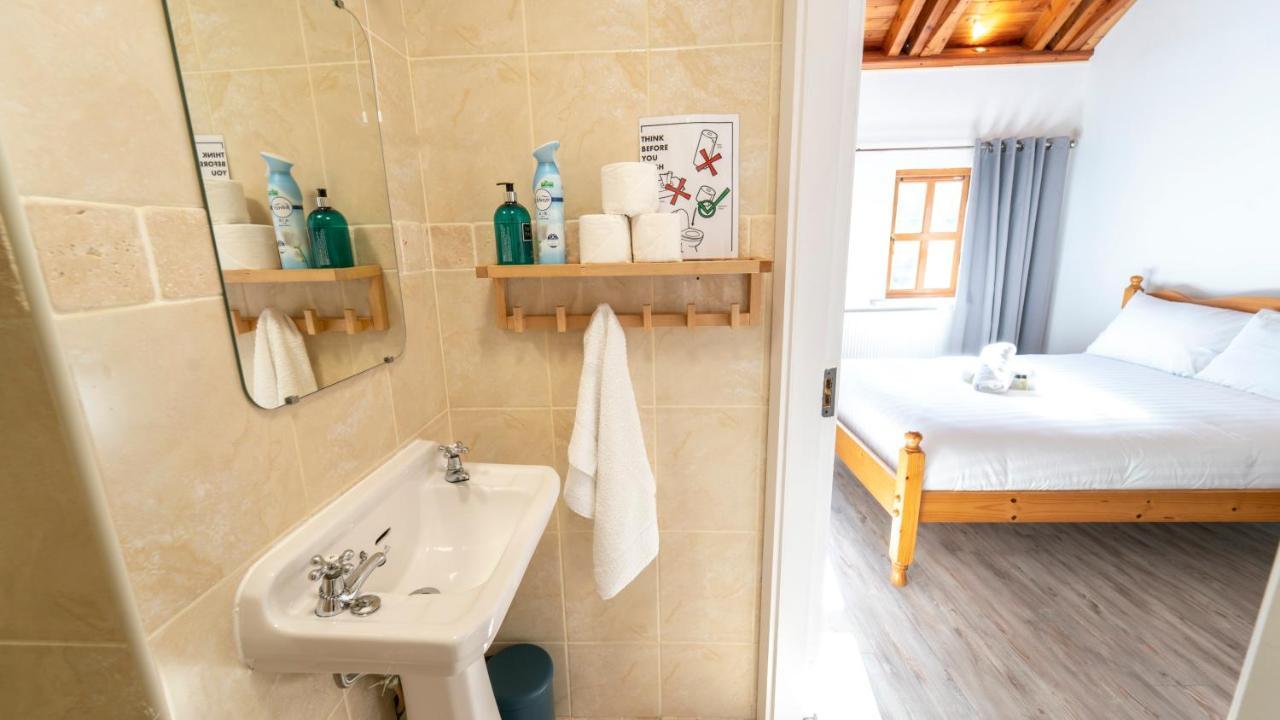 Stylish, Spacious Sea View House Holiday home