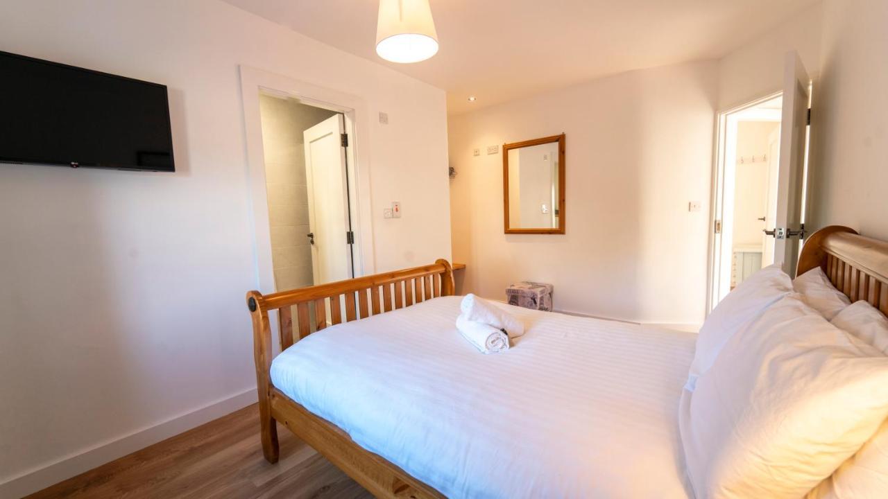 Stylish, Spacious Sea View House * Galway