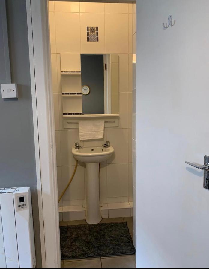 Apartment Cheap Budget