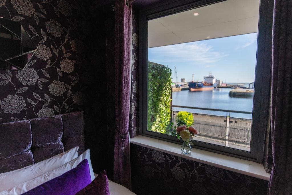 Sea View Luxury Centre - Location Apartment Galway