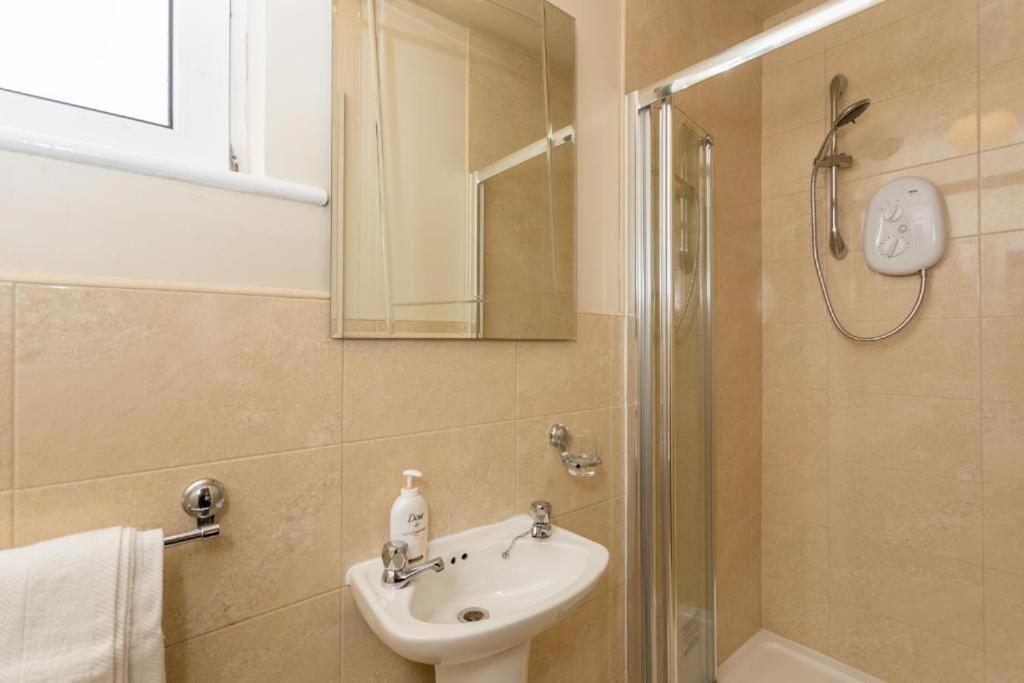 Town Square Townhouse - Location In Apartment Galway