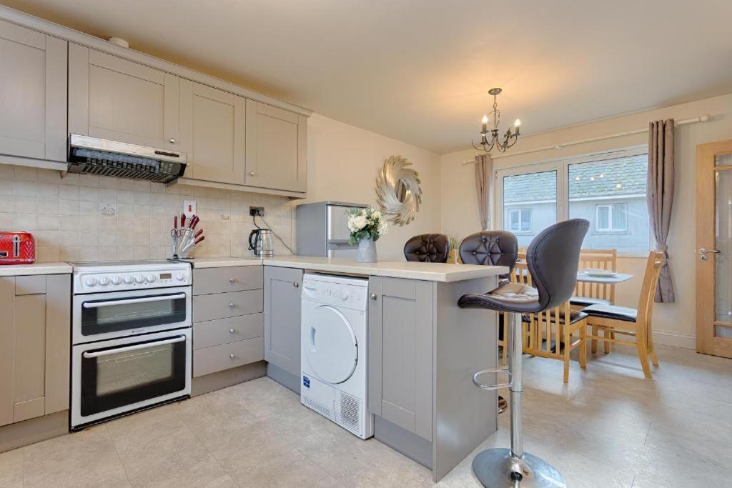 Town Square Townhouse - Location In Apartment Galway
