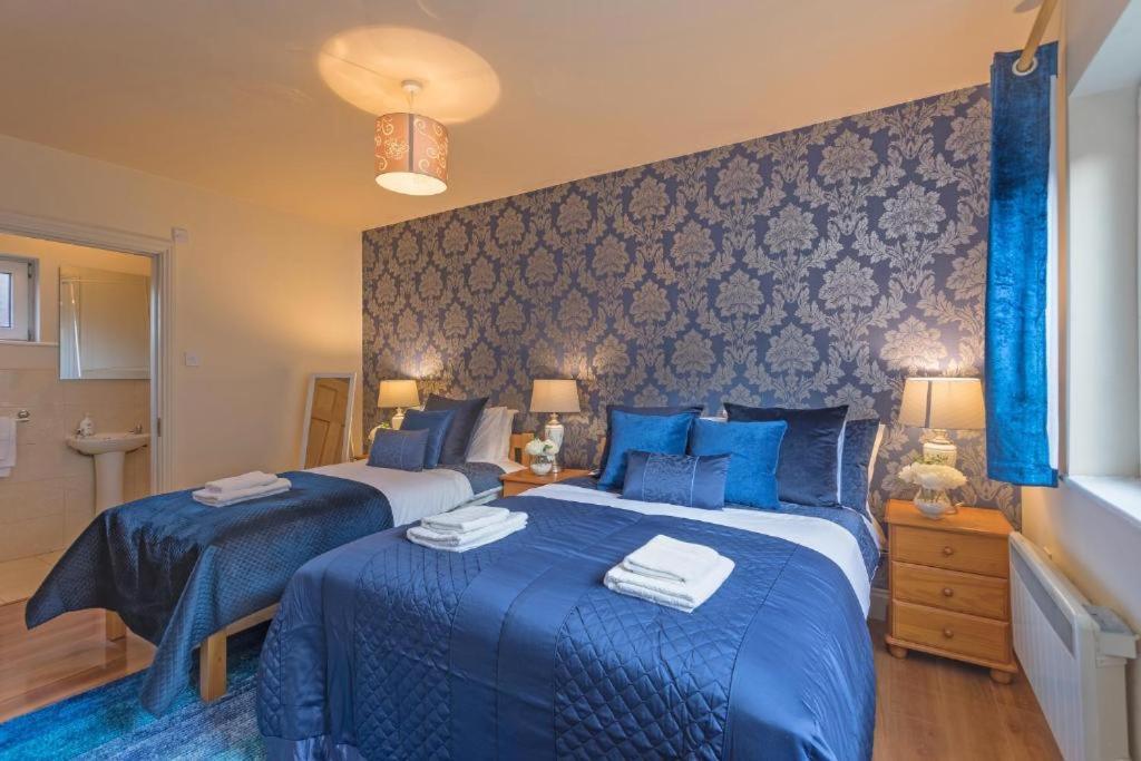 Town Square Townhouse - Location In Apartment