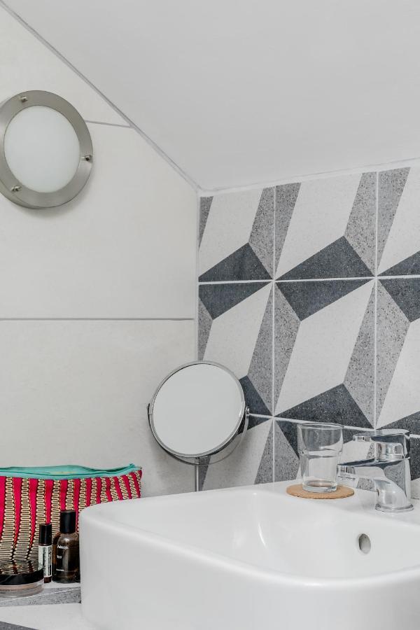The Stop B And B Bed & Breakfast 3*