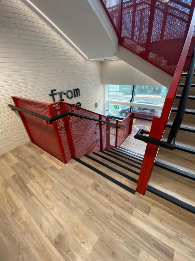 Eyre Square Self Catering *