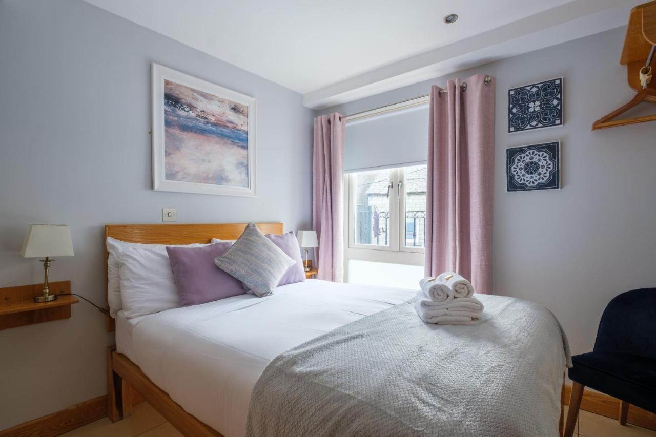 The Eyre Square Townhouse