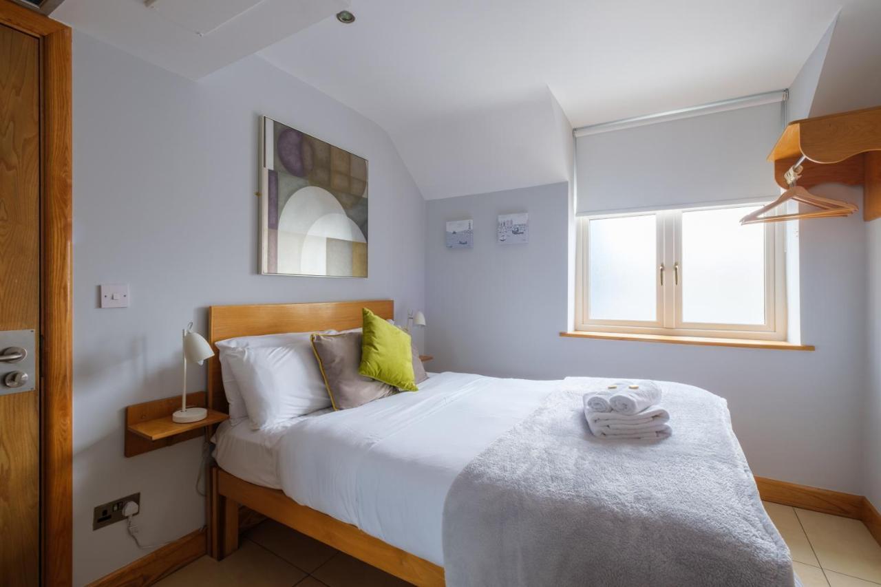 The Eyre Square Townhouse 3* Galway