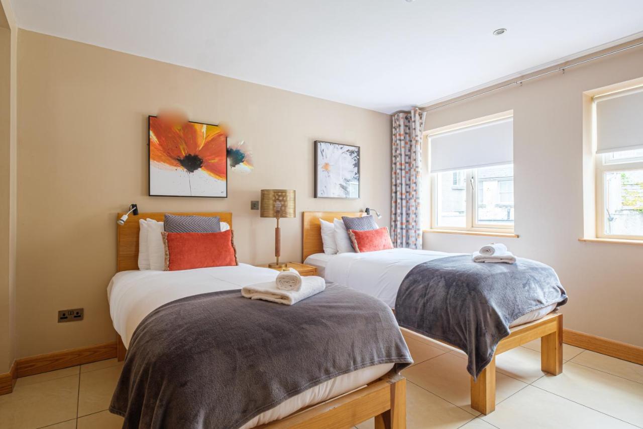 The Eyre Square Townhouse Guest house