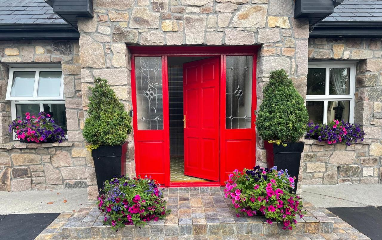 Private With Private Entrance. Apartment