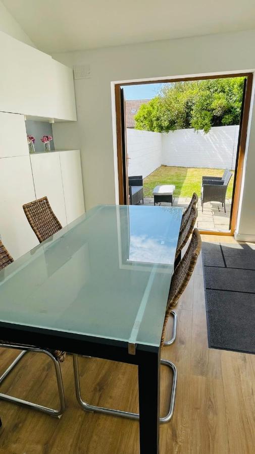 Modern Centre House Holiday home Galway