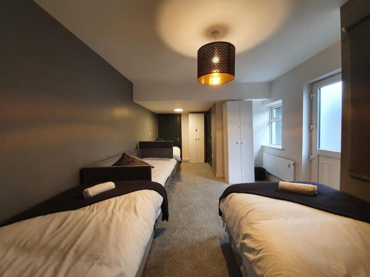 Holiday home Large Townhouse In The Heart Of No 12 Galway