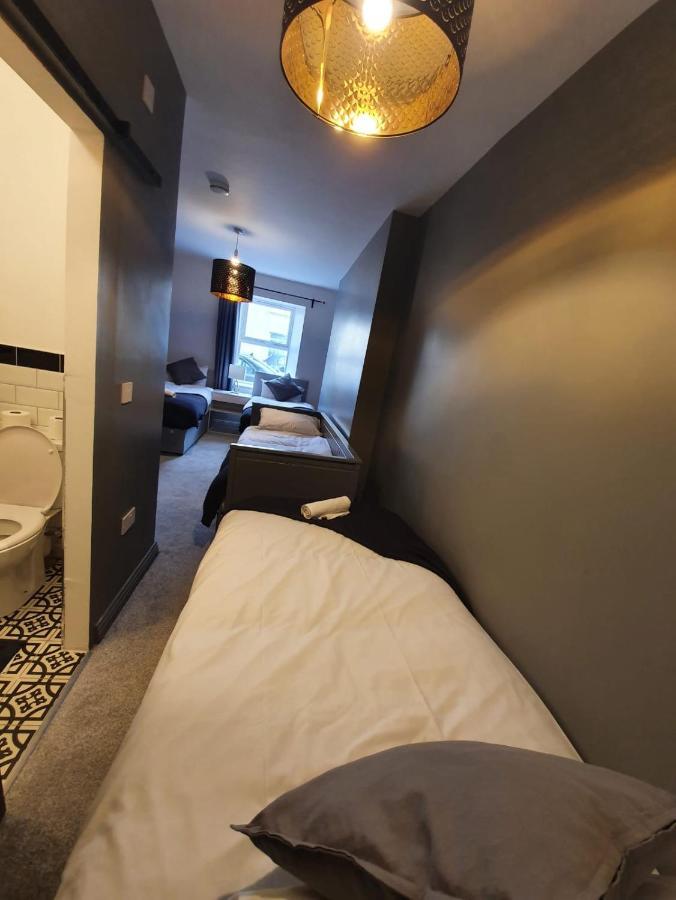 Large Townhouse In The Heart Of No 12 * Galway