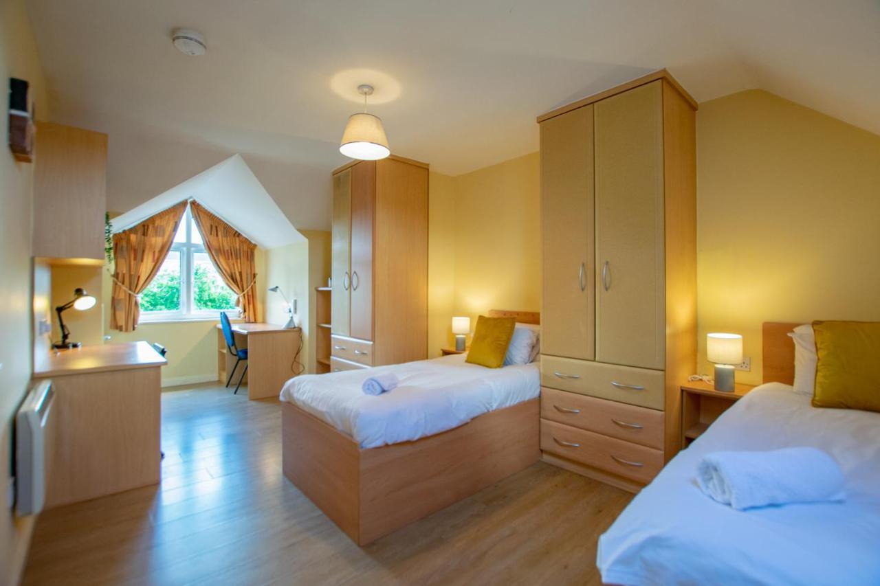 137 - The Townhouse At Gort Na Coiribe By Shortstays Holiday home