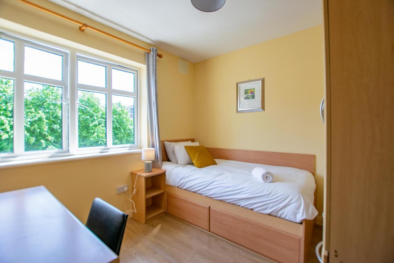 Holiday home 137 - The Townhouse At Gort Na Coiribe By Shortstays Galway
