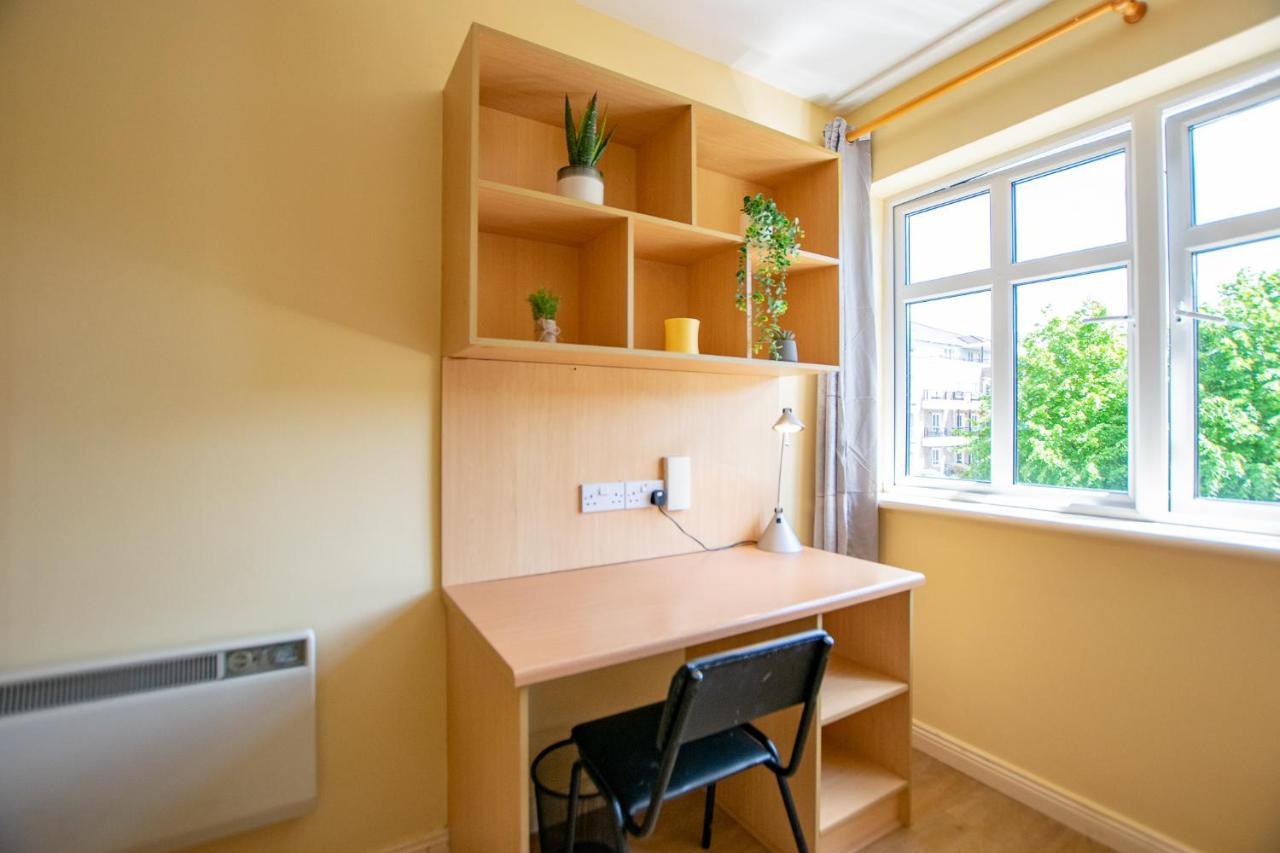 137 - The Townhouse At Gort Na Coiribe By Shortstays Galway