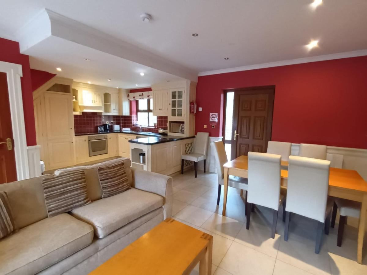 Clos Na Feirme Galway