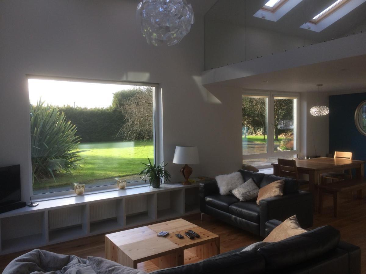 Spacious Contemporary Chalet Type Apartment.