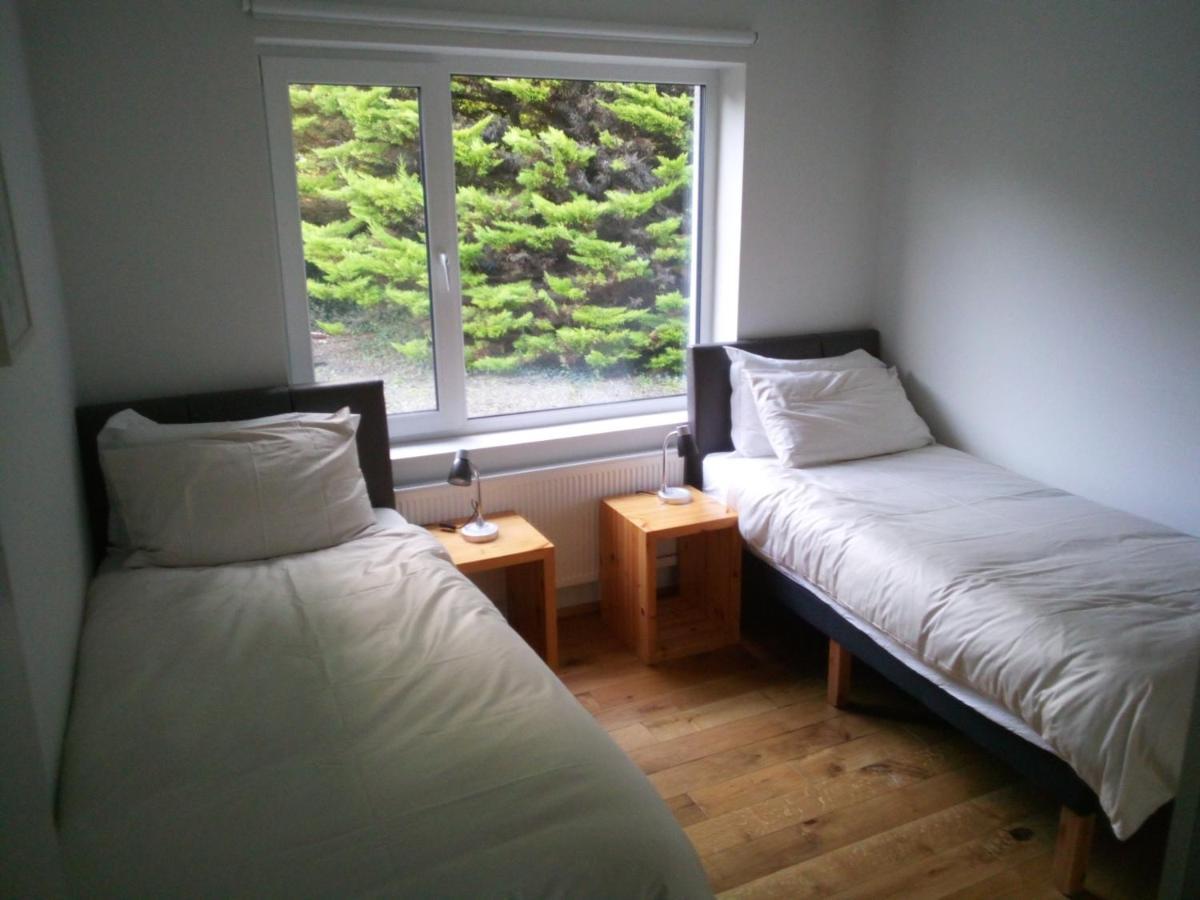 Spacious Contemporary Chalet Type Apartment. Apartment *