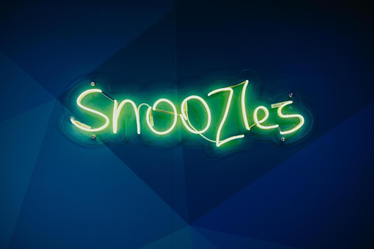 Hostel Snoozles Centre *