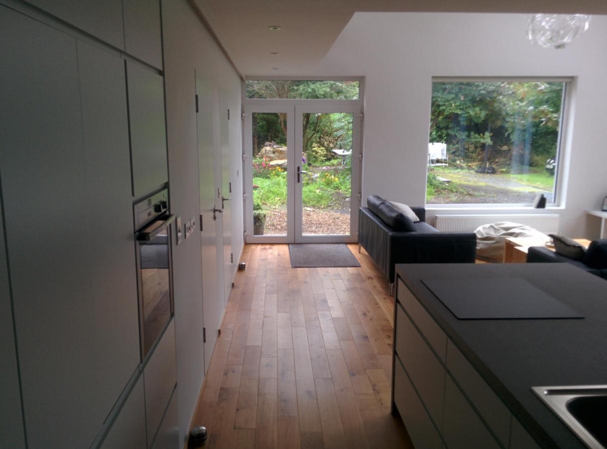 Apartment Spacious Contemporary Chalet Type Apartment.