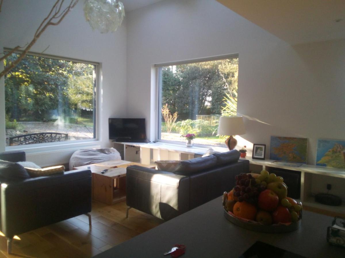 Apartment Spacious Contemporary Type Apartment. *
