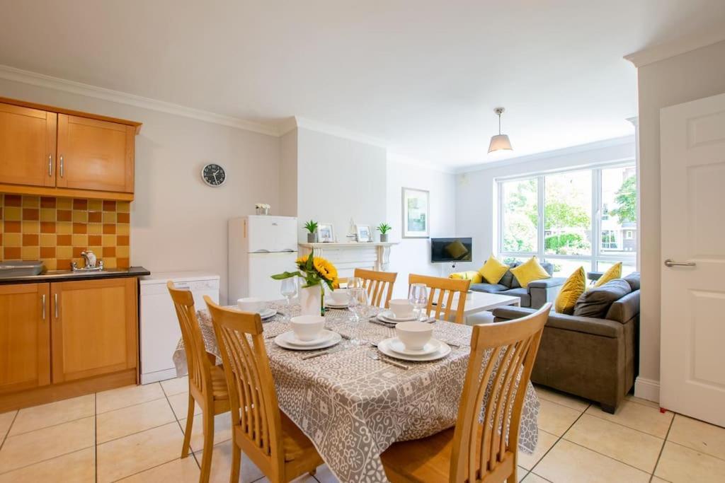 Holiday home 103 - The Townhouse At Gort Na Coiribe By Shortstays Galway