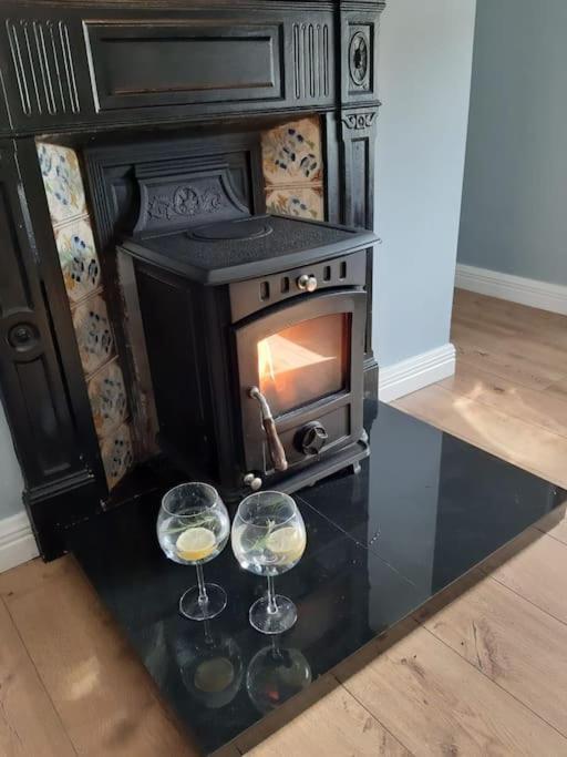 Clonbur House - One Bedroom * Galway