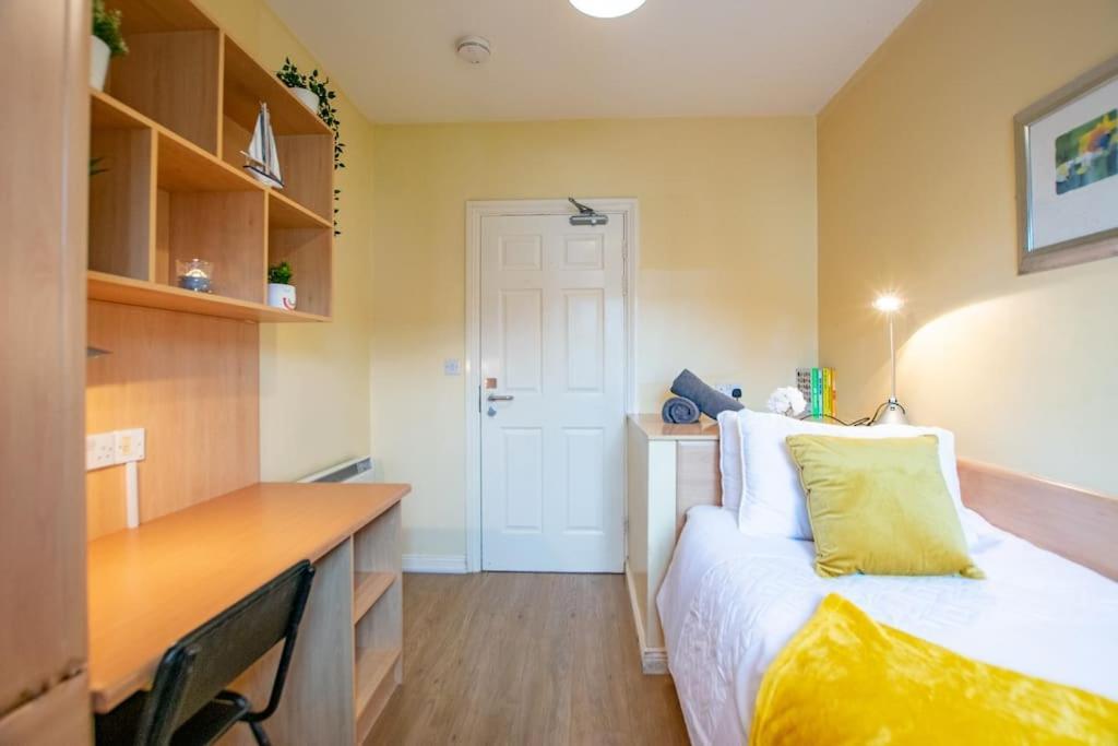 3 - Superb Duplex At Gort Na Coiribe By Shortstays Holiday home *
