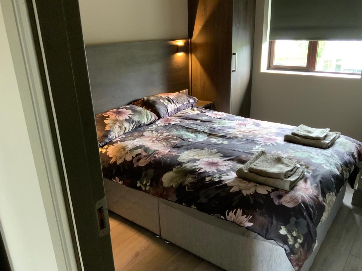 Small,smart,tidy 2 Bed * Galway