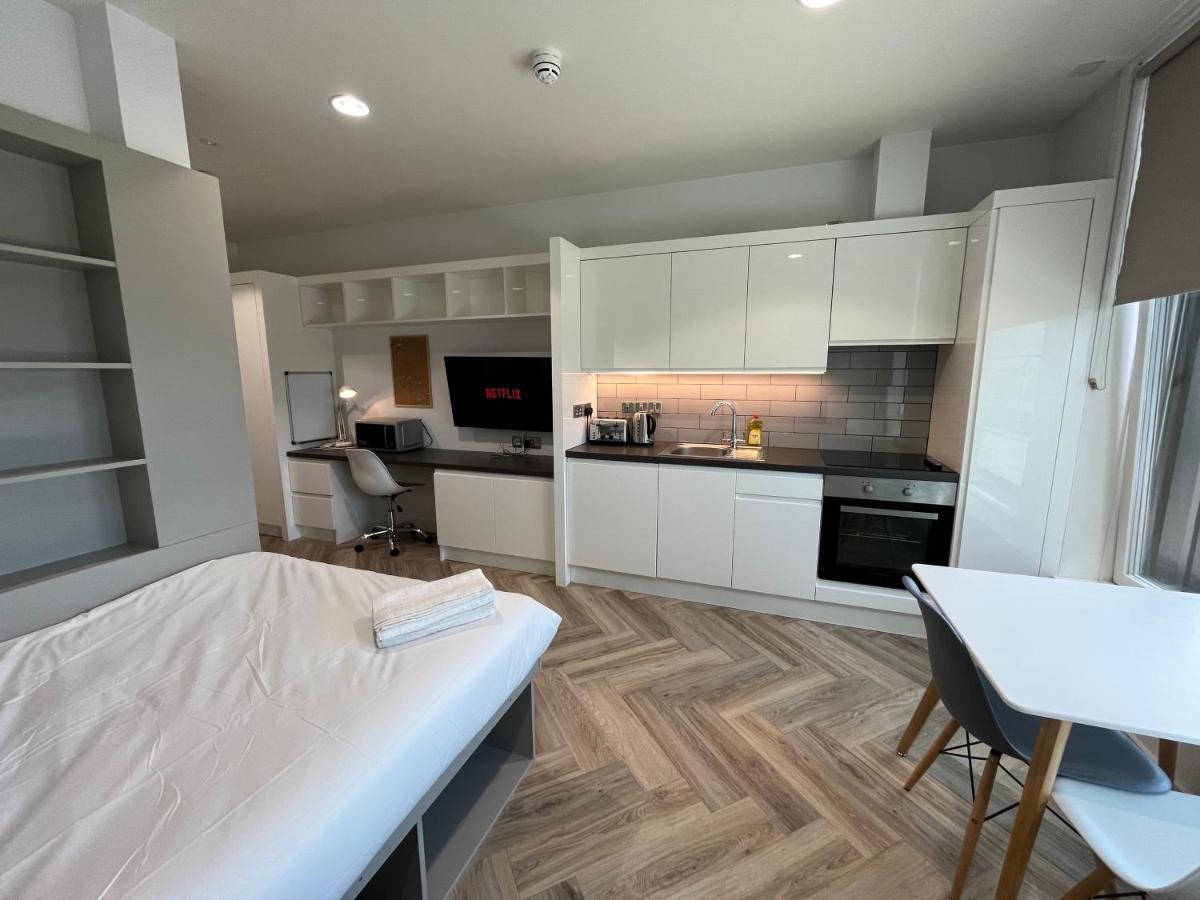 Eyre Square Self Catering Apartment