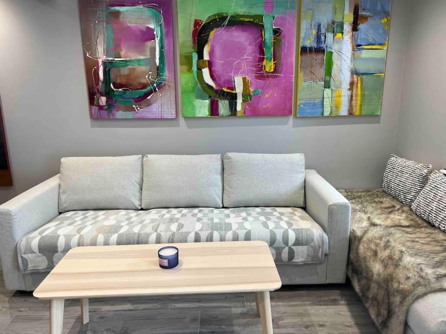 “the Art House 6” Galway, Woodquay Holiday home *