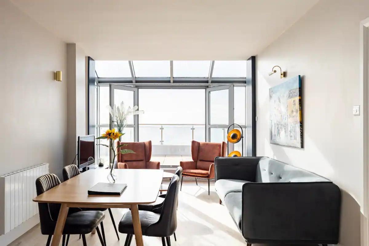 Bay Sea View Apartment