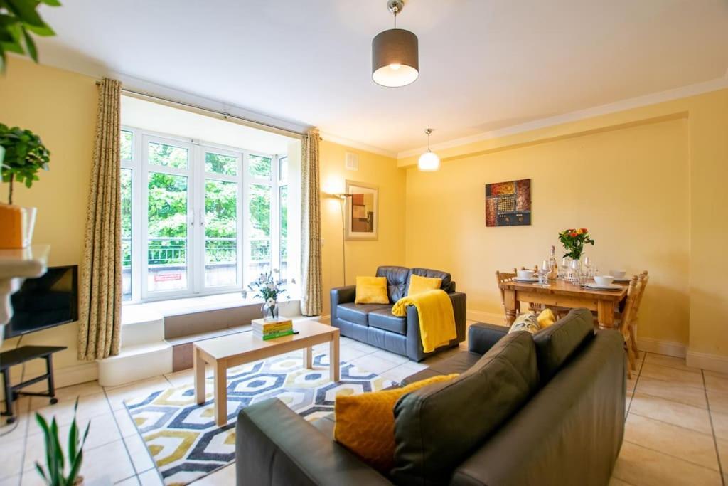 Holiday home 31 - Stunning Duplex By Shortstays *