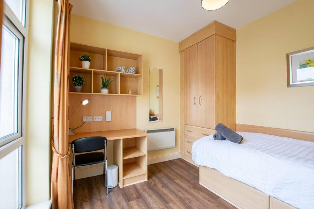 Holiday home 31 - Stunning Duplex By Shortstays *