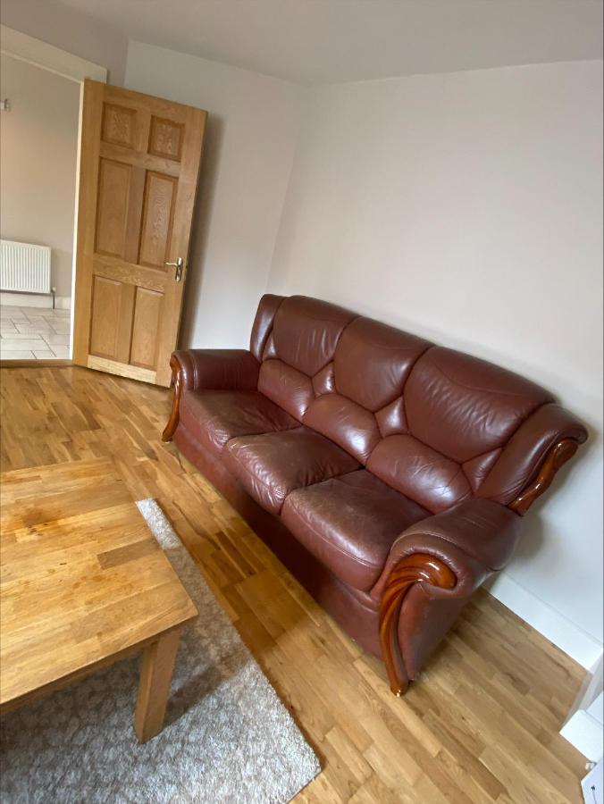 Cosy 4 Bedroom House With Rear Garden Patio Holiday home