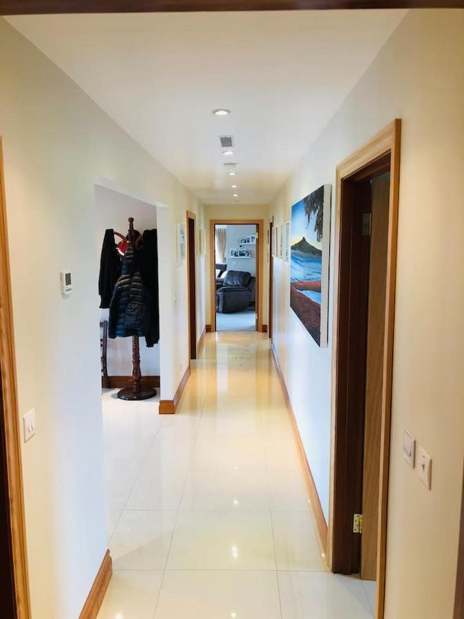 Connemara. 3 Bedroom, 8 Bed, Holiday home