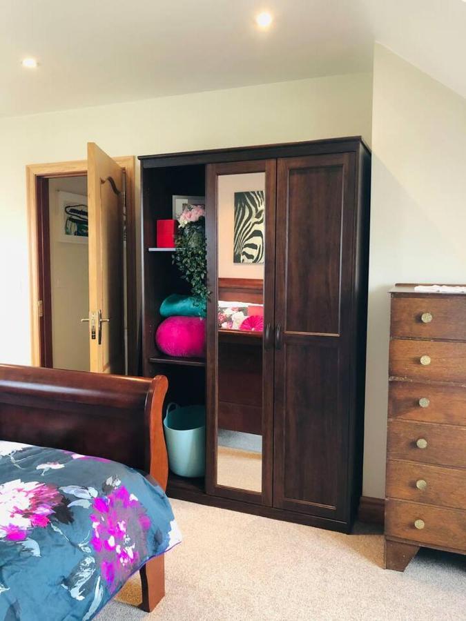 Connemara. 3 Bedroom, 8 Bed, *